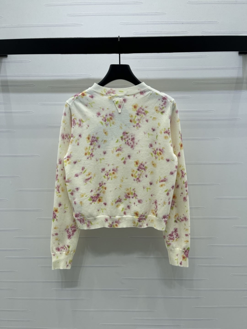 Pra*a sweaters